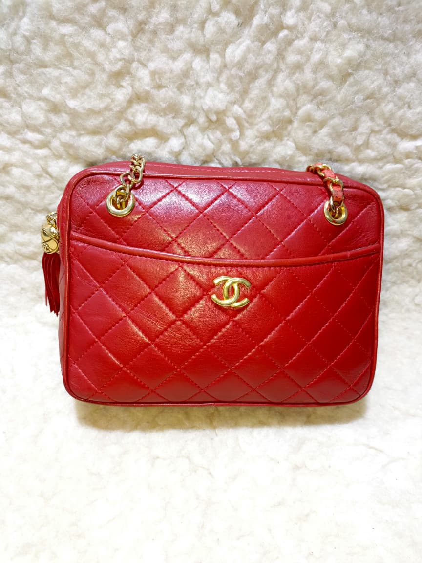 Authentic Vintage 1980s Chanel Red Quilted Lambskin Shoulder Bag – Pre-Owned Luxury