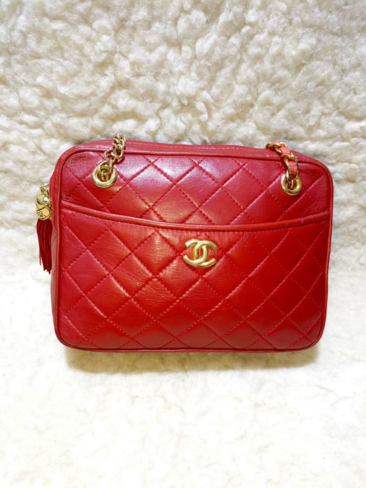 Authentic Vintage 1980s Chanel Red Quilted Lambskin Shoulder Bag – Pre-Owned Luxury