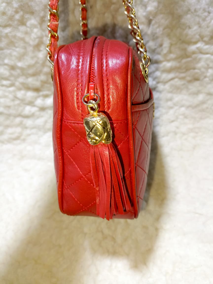 Authentic Vintage 1980s Chanel Red Quilted Lambskin Shoulder Bag – Pre-Owned Luxury