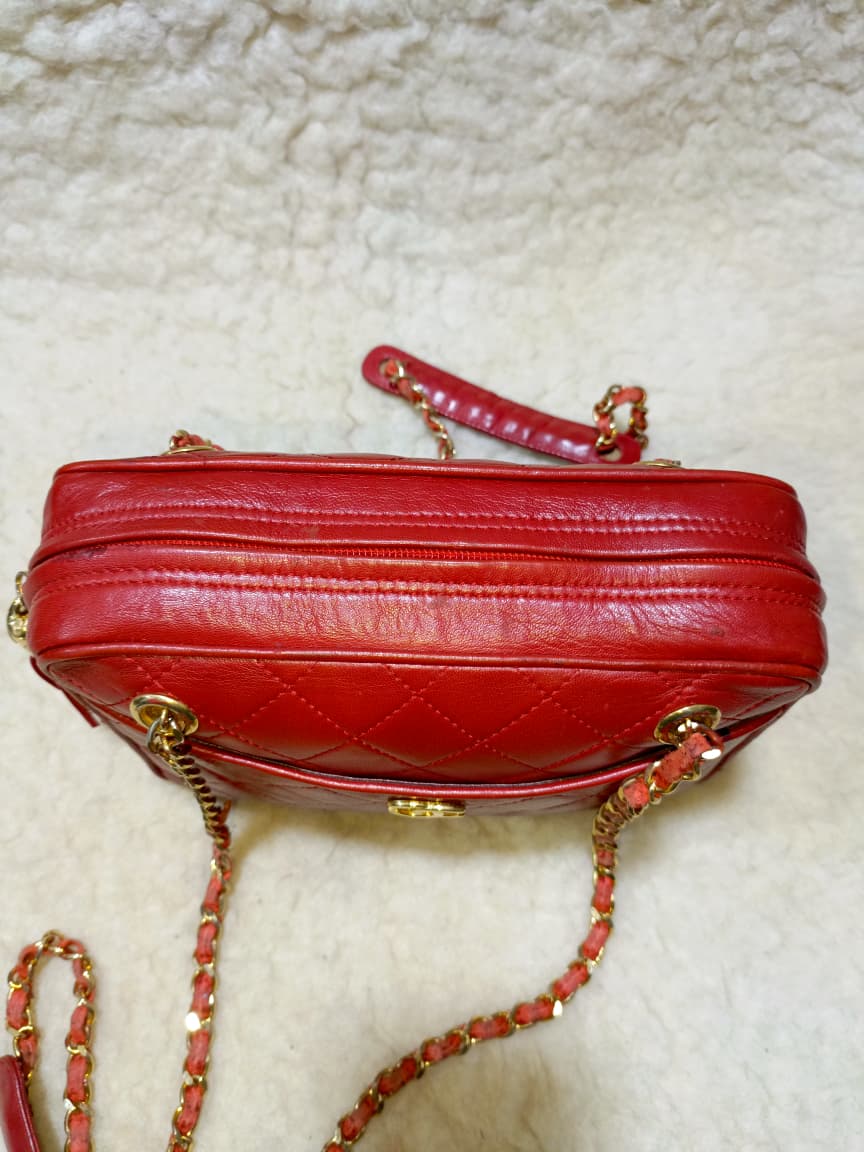 Authentic Vintage 1980s Chanel Red Quilted Lambskin Shoulder Bag – Pre-Owned Luxury