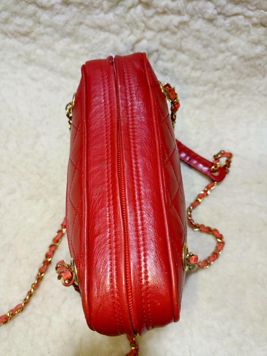 Authentic Vintage 1980s Chanel Red Quilted Lambskin Shoulder Bag – Pre-Owned Luxury