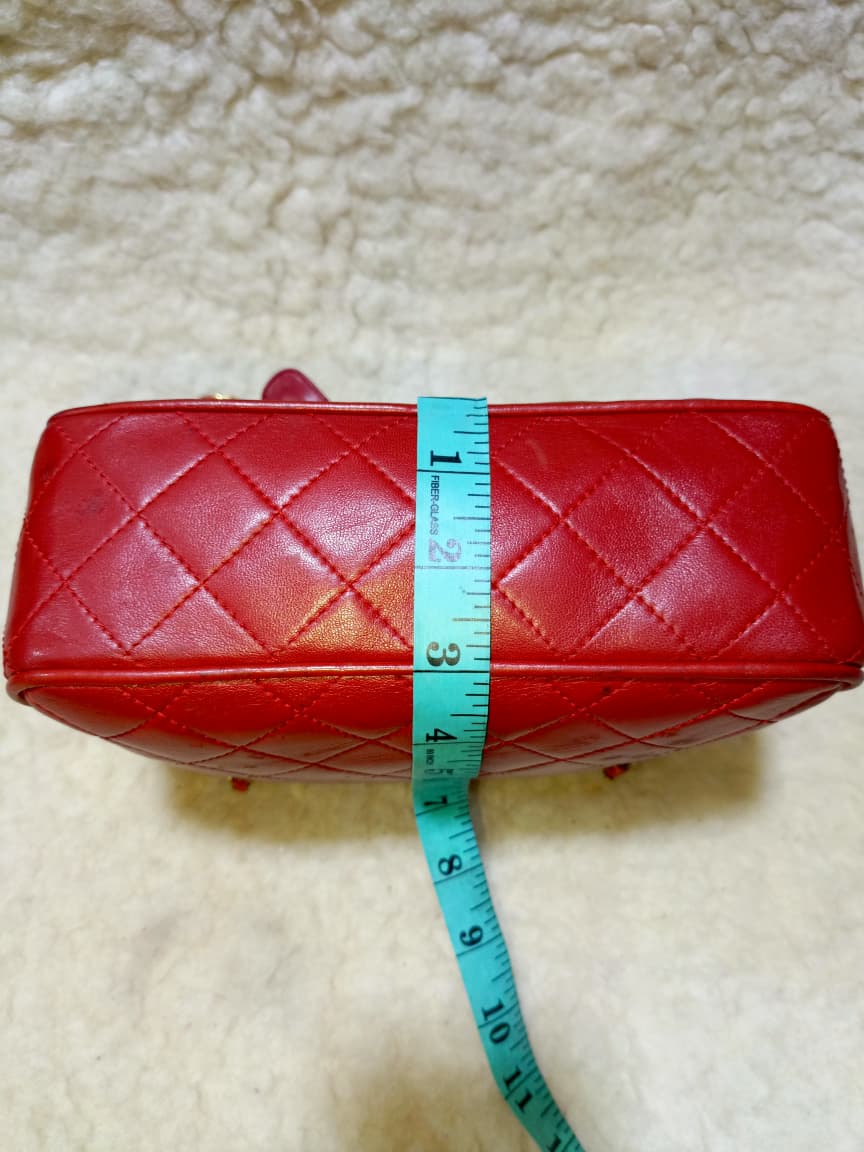 Authentic Vintage 1980s Chanel Red Quilted Lambskin Shoulder Bag – Pre-Owned Luxury